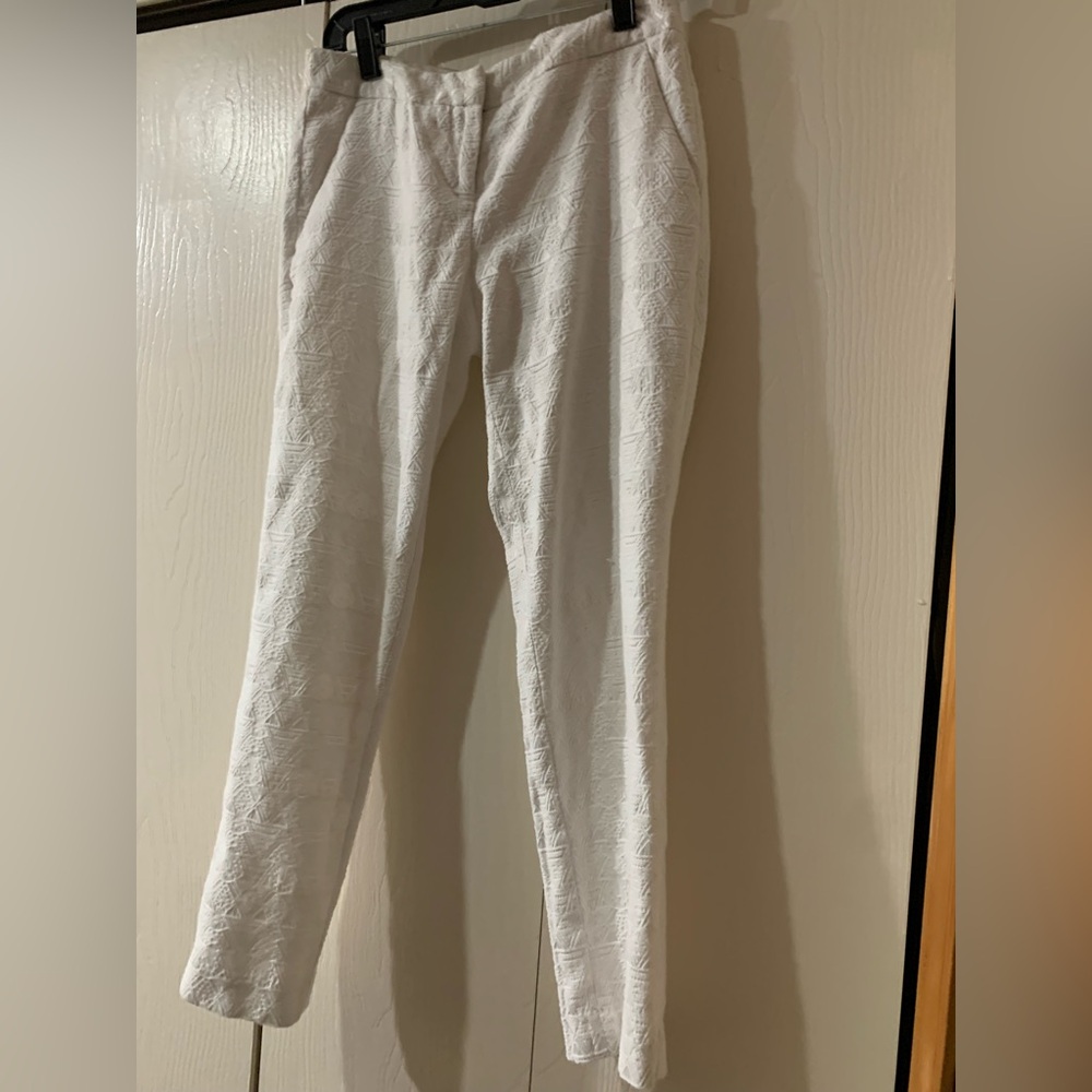 Amanda & Chelsea Off-White Textured Fabric